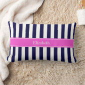 Coussin Rectangle Monogramme Rose Chaude Rayure Bleu Marine Blanc (Couverture)