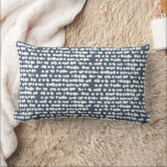 Coussin Rectangle Motif de commercialisation des points biologiques<br><div class="desc">Coussin d'inspiration scandinave, dispose d'un simple motif à points organiques. J'ai créé le motif à la main en peignant les points de l'aquarelle, puis j'ai numérisé le design et l'ai transformé en style motif de point, comme c'était ce que je cherchais chez moi. Cette impression est conçue pour apporter une...</div>