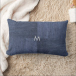 Coussin Rectangle Motif moderne en jean bleu monogrammed<br><div class="desc">Coussin moderne en jean bleu motif monogrammed. Ajoutez votre propre monogramme pour personnaliser.</div>