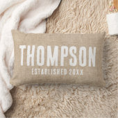 Coussin Rectangle Nom de famille en toile de jute rustique Date de c (Couverture)