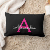 Coussin Rectangle Nom de monogramme de fille de script rose chaud (Couverture)