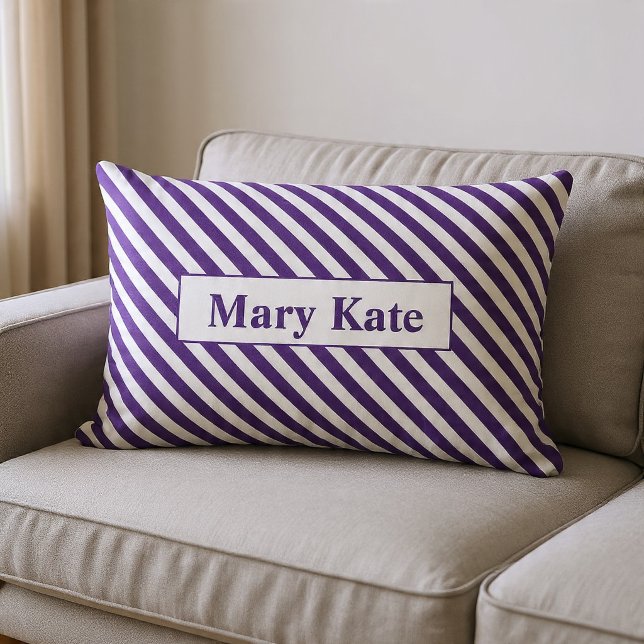 Coussin Rectangle Nom personnalisé rayures violet/blanc (Créateur téléchargé)