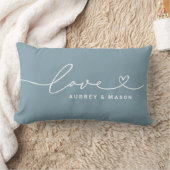 Coussin Rectangle Noms de couple Elegant Dusty Blue Love Heart (Couverture)