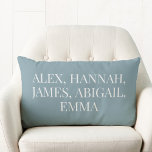 Coussin Rectangle Noms d'enfants élégants modernes Famille personnal<br><div class="desc">Créez votre propre coussin lombaire familial personnalisé. Dispose de noms monogrammes personnalisés dans une élégante typographie minimaliste sur la couleur bleue. Idée cadeau pour grand-mère avec des noms de petits-enfants.</div>