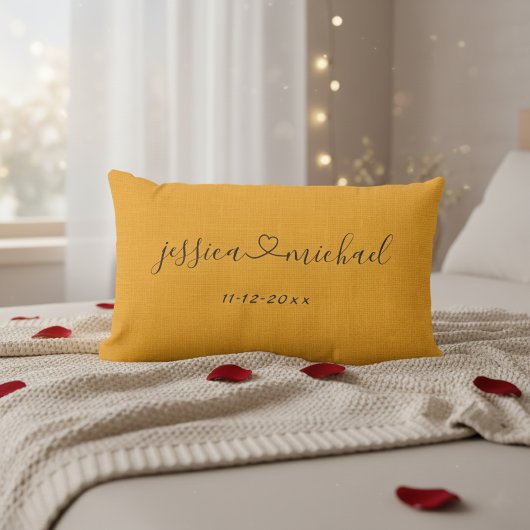 Coussin Rectangle Noms en cursive rustique et cadeau de mariage cœur