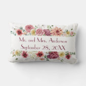 Coussin Rectangle Noms personnalisés de fleurs blanches roses Date d (Verso)