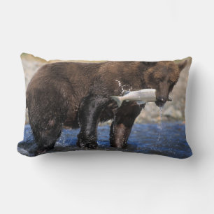 Coussin Rectangle Ours brun, grizzly, avec prise de saumon,