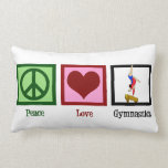 Coussin Rectangle Peace Love Gymnastique<br><div class="desc">Un joli signe de paix,  un coeur,  et un gymnaste faisant un stand de main sur le faisceau.</div>