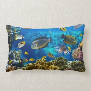 Coussin Rectangle Photo d'un poisson tropical sur un récif coralien