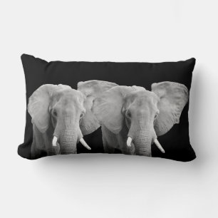 Coussin Rectangle Photos d'animaux éléphants sur Arrière - plan noir