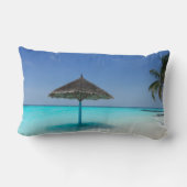 Coussin Rectangle Plage tropicale avec Mariage parapluie en chaume (Verso)