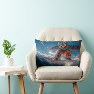 Coussin Rectangle Red Panda Snowboard en combinaison de neige coloré