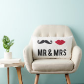 Coussin Rectangle Reposez M. et Mme avec la moustache et les lèvres (Chaise)