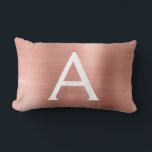Coussin Rectangle Rose Rose Or en acier inoxydable Nom du monogramme<br><div class="desc">Blush Pink - Rose Gold Foil brossé Monogramme en métal Nom et Coussin initial. Le coussin monogrammed fait le cadeau parfait Fête des mariées, Bachelorette Party, Baby shower, Mariage ou Sweet 16, 18th, 21th, 30th, 40th, 50th, ou 60th Birthday pour quelqu'un décorant sa chambre en or rose élégant et moderne....</div>