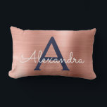 Coussin Rectangle Rose Rose or Marine bleu acier inoxydable Monogram<br><div class="desc">Or Rose | Blush Pink and Navy Blue Stainless Steel Foil Monogramme Nom et Coussin initial. La coussin fait le cadeau parfait Sweet 16,  Fête des mariées,  Noël ou Mariage Elégant et moderne pour quelqu'un qui décorent sa chambre en or rose.</div>
