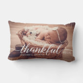 Coussin Rectangle Script photo bébé personnalisé remerciant (Verso)