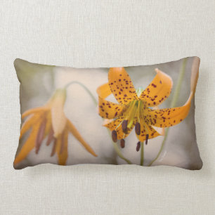 Coussin Rectangle Sierra orientale lis tigrés