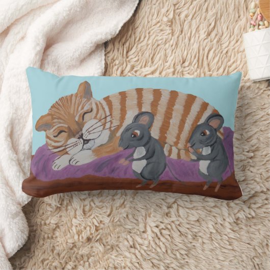 Coussin Rectangle Sleeping Cat with Sneaky Mice Throw Pillow (Couverture)