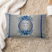 Coussin Rectangle Symphonie de pétales bleus et argentés (Couverture)