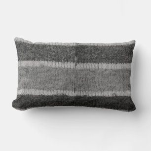 Coussin Rectangle tricoté à la main noir et blanc diaganol rayé