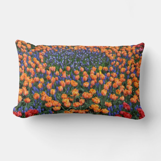 Coussin Rectangle Tulipes orange et fleurs de muscari          (Recto)