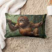 Coussin Rectangle Un jeune Orangoutan en forêt pluviale (Couverture)