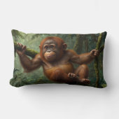 Coussin Rectangle Un jeune Orangoutan en forêt pluviale (Recto)