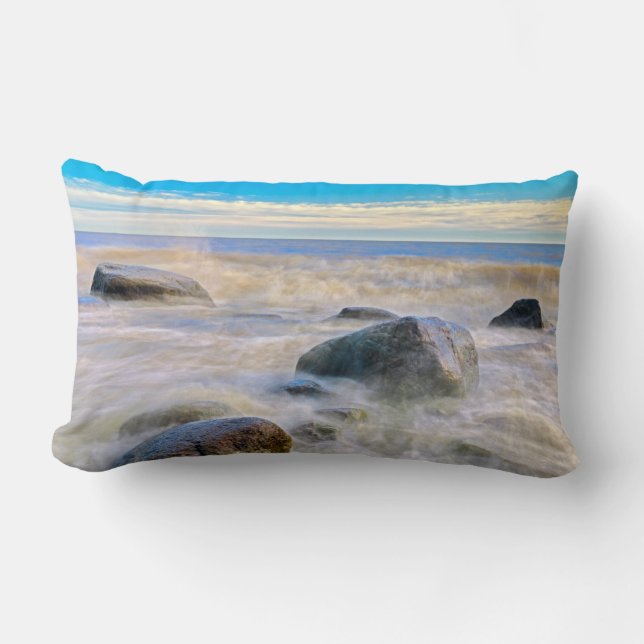 Coussin Rectangle Vagues s'écrasant sur les rochers riverains (Recto)
