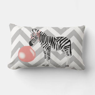 Coussin Rectangle Zèbre Bubble Gum soufflant une bulle