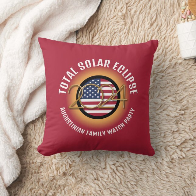 Coussin Red USA Souvenir 2024 TOTAL SOLAR ECLIPSE Famille (Couverture)