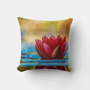 Coussin Red Water Lily réflexions sur Gold