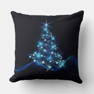 Coussin Reflet bleu des étoiles sur l'arbre de Noël sombre