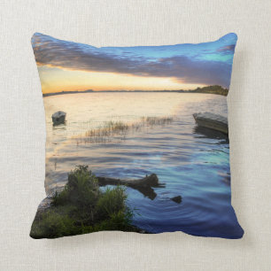 Coussin Réflexion de bateaux à voile du coucher du soleil