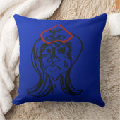 Coussin Reluctant Queen Animation Throw Pillow (Couverture)