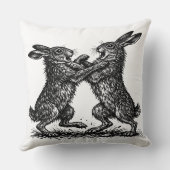 Coussin Renard rusé de la forêt — par BurnsInHell (Verso)