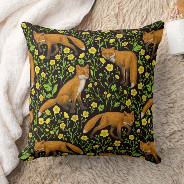 Coussin Renards et papillons sur le noir (Couverture)