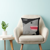 Coussin Requin gris personnalisé d'amusement sur le noir (Chaise)