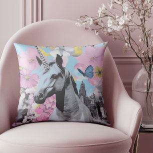 Coussin Retro Coquette Pink et Blue Unicorn Collage