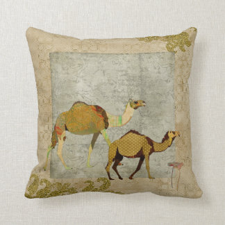 Coussin rêveur de Boho Mojo de chameaux