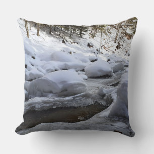 Coussin Rivière de montagne hivernale – Wild Nature Romani