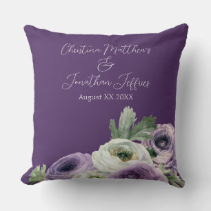 Coussin Romantic Watercolor Ranunculus on Dark Purple