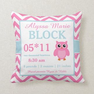 Coussin rose de faire-part de bébé bleu de hibou