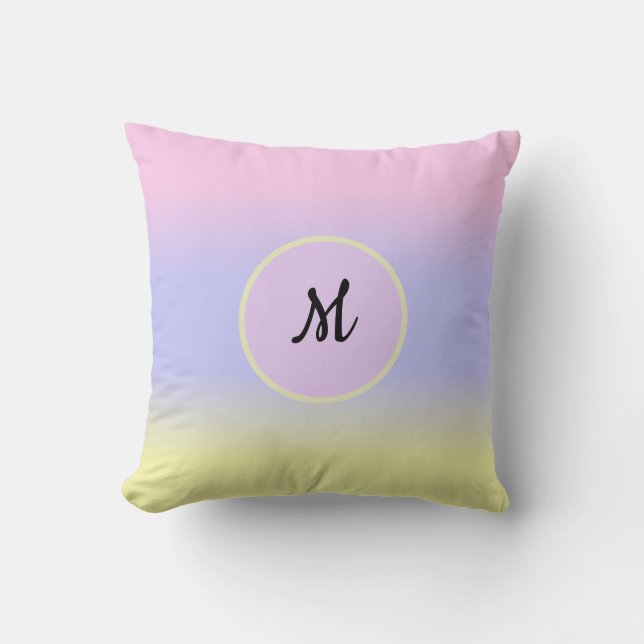 Coussin Rose pastel, bleu et jaune avec monogramme (Recto)