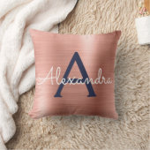 Coussin Rose Rose Gold Navy Blue Monogramme Nom (Couverture)