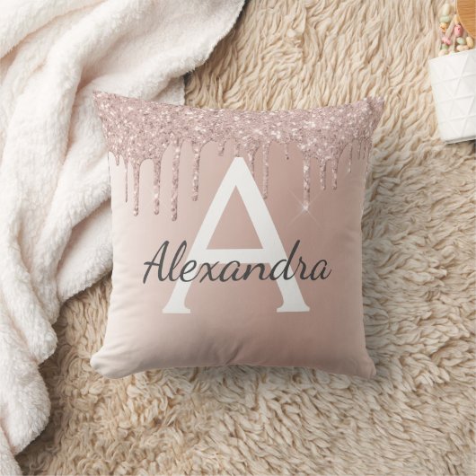 Coussin Rose Rose Or Brossé métal Girly Script Monogramme (Couverture)