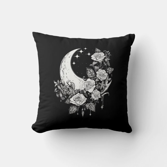 Coussin Roses de lune - Goth romantique - Whimsigoth Witch (Recto)
