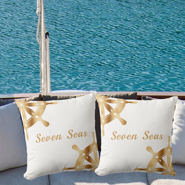 Coussin Roues de direction en or blanc nom du bateau (Créateur téléchargé)