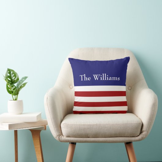 Coussin rouge, blanc et bleu (Chaise)