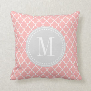 Coussin Rougissent le trellis marocain rose de tuiles