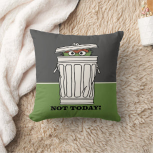 Coussin Rue Sésame   Oscar le Grouch Pas aujourd'hui!